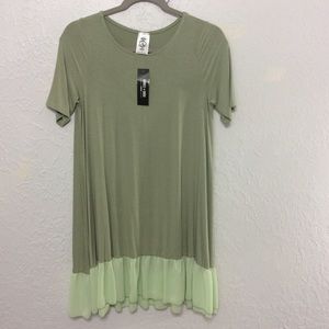 Agnes & Dora Chiffon Ruffle Tunic Sage Small NWT